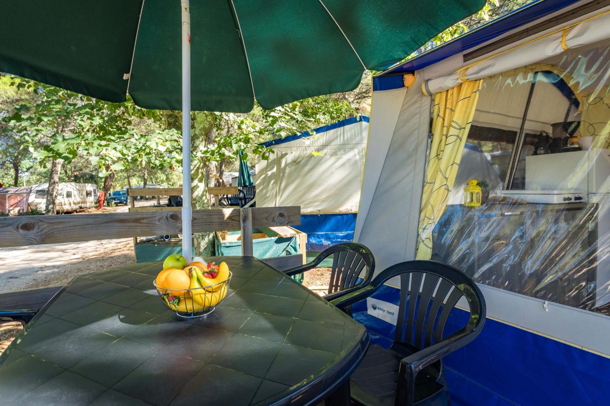 Easyatent Bungalow Tent Lanterna Červar-Porat 部屋 写真