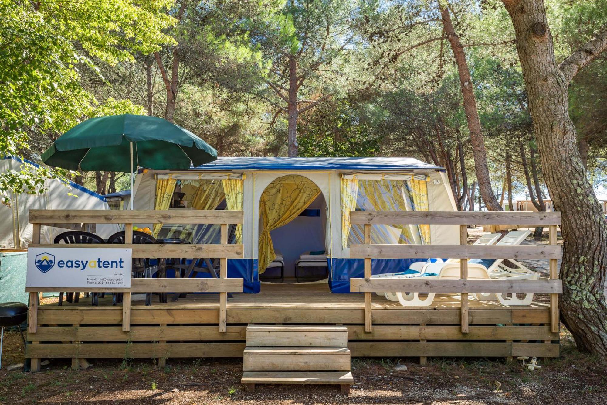 Easyatent Bungalow Tent Lanterna Červar-Porat 部屋 写真